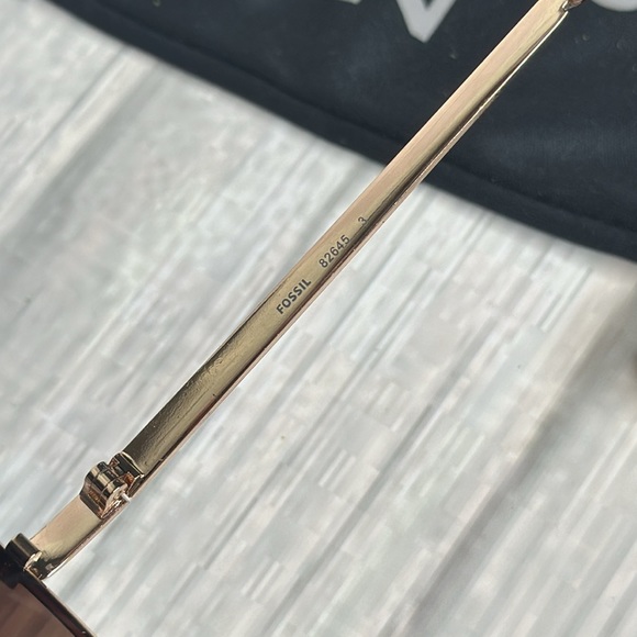 Fossil, Aviator, Brown, and Gold Frame Sunglasses! - Picture 12 of 17
